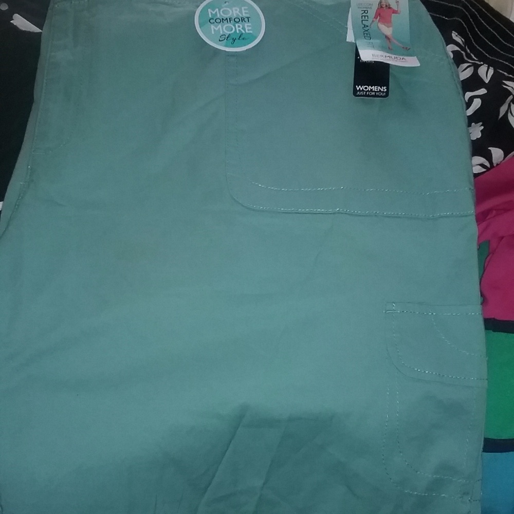 New Womens Bermuda Shorts by Lees